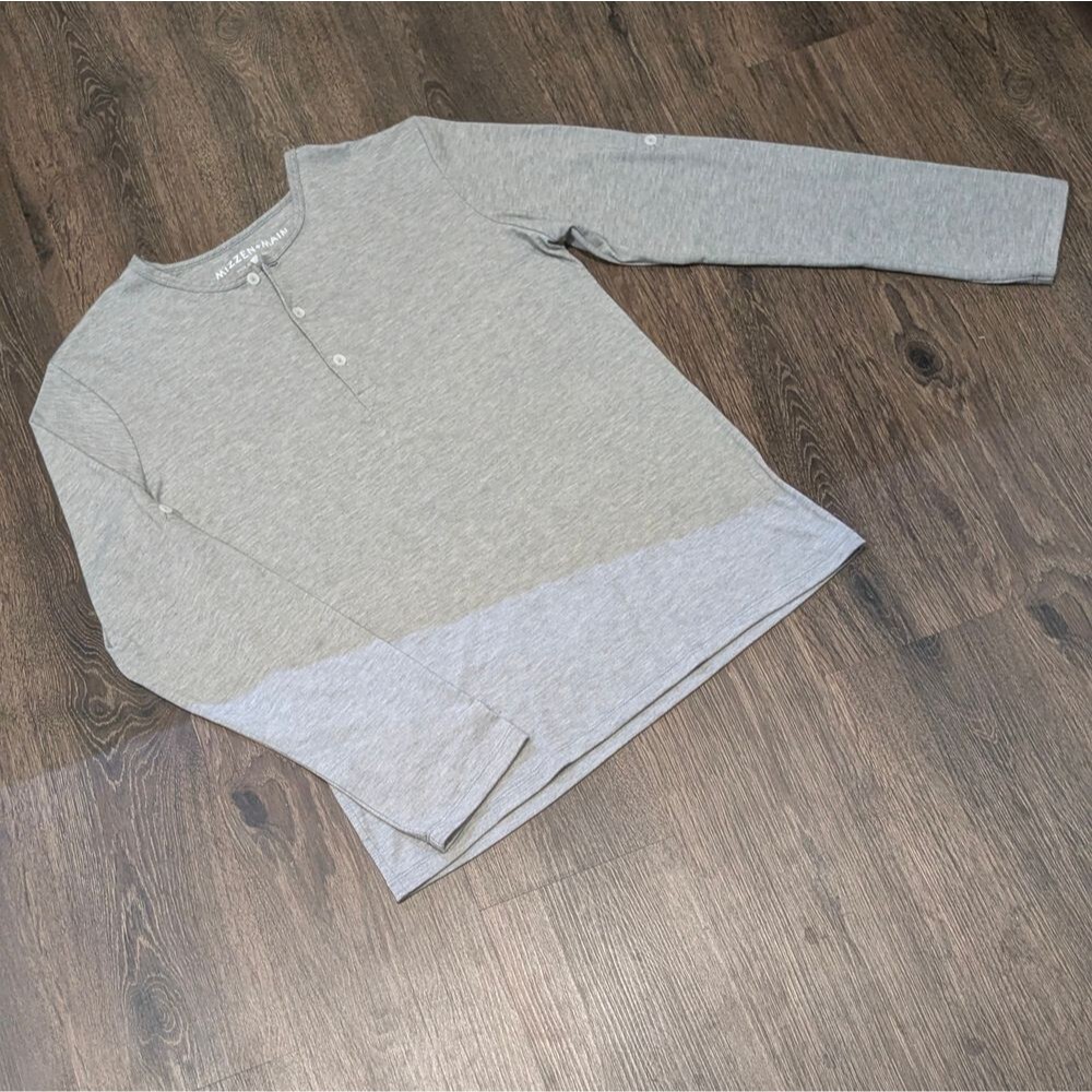 Mizzen+Main Mens Large, Lightweight Performance, Roll Tab Sleeve Gray Henley-